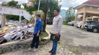 Bawaslu Kota Batu Musnahkan 1.177 APK Yang Terbukti Melanggar Administrasi