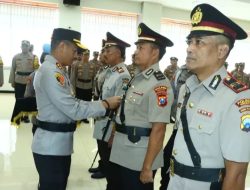Kapolres Gresik Resmi Mutasi Kapolsek Dukun dan Kedamean, Berikut Penggantinya