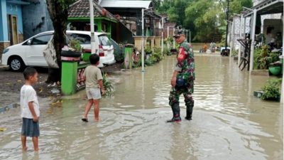 Banjir Luapan Kali Lamong Menggenangi Beberapa Desa di Balongpanggang