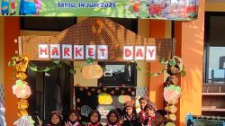 Bazar P5 Kewirausahaan yang Dilaksanakan SDN Bringinbendo 2 Taman yang Mengusung Topik “Menghasilkan Rupiah dari Sayur dan Buah”