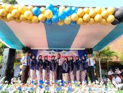 Puncak Kreativitas Siswa Berbalur Budaya Pada Gelar Karya P5 SDN Mindugading Tarik