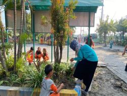 Kegiatan GEBER (Gerakan Bersih-Bersih) dan MABAR (Makan Bareng) di SDN Banjarsari Buduran