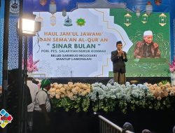 Puluhan Ribu Jama’ah Hadiri Haul Jam’ul Jawami’ dan Sema’an Al- Qur’an “SINAR BULAN” di Ponpes Salafiyah Nurur Rohmah Belud Sarirejo, Mojosari Kecamatan Mantup