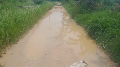 Jalan Rusak di Kecamatan Torjun, Menjadi Semakin Parah Apabila ada Hujan Datang