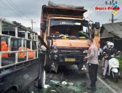 Kecelakaan Maut di Kedamean Gresik, Bocah 4 Tahun Meninggal di Samping Ayah dan Ibunya