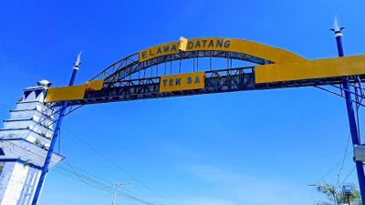 Estetika Gapura Pintu Masuk Sampang – Pamekasan Sudah Suram, dan juga Bau Sampah yang Menyengat
