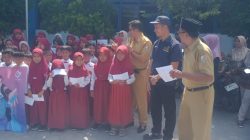Perum PT Garam Kecamatan Pangarengan Memberikan Bantuan Sosial kepada 89 Pelajar