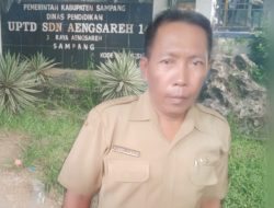 Kebersihan Sebagian dari Iman, Teladan yang Baik dari Kepala Sekolah UPTD SDN Aengsareh 1 untuk Muridnya