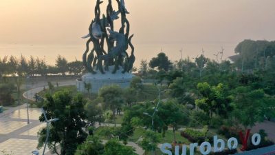 Ganti Rugi Ratusan Miliar hingga Sengkarut Macet: Wajah Paradoks Surabaya Hari Ini
