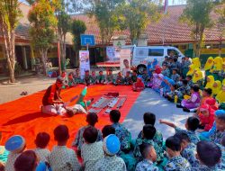 SDN Klantingsari 1 Wujudkan Sekolah Aman Melalui Program MPLS dengan Tema Ambulance Goes to School Bersama LAZISMU