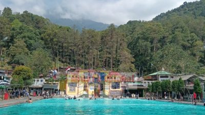 Padusan Pacet, Pilihan Wisata Keluarga di Tengah Sejuknya Alam Pegunungan