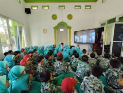 Menolak Lupa: Nobar Film Interaktif Kepahlawanan sebagai Jembatan Sejarah dan Karakter di SDN Trosobo 2 Taman